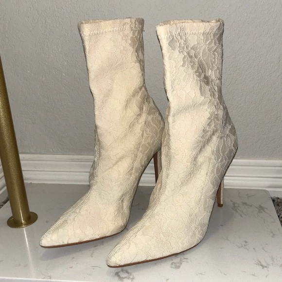 NWOT Lulus Lancie Ivory Lace Pointed-Toe Mid-Calf Boots - Picture 4 of 5